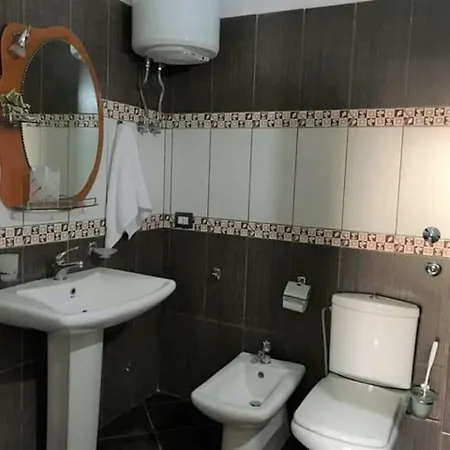 Nando 3 Apartment *